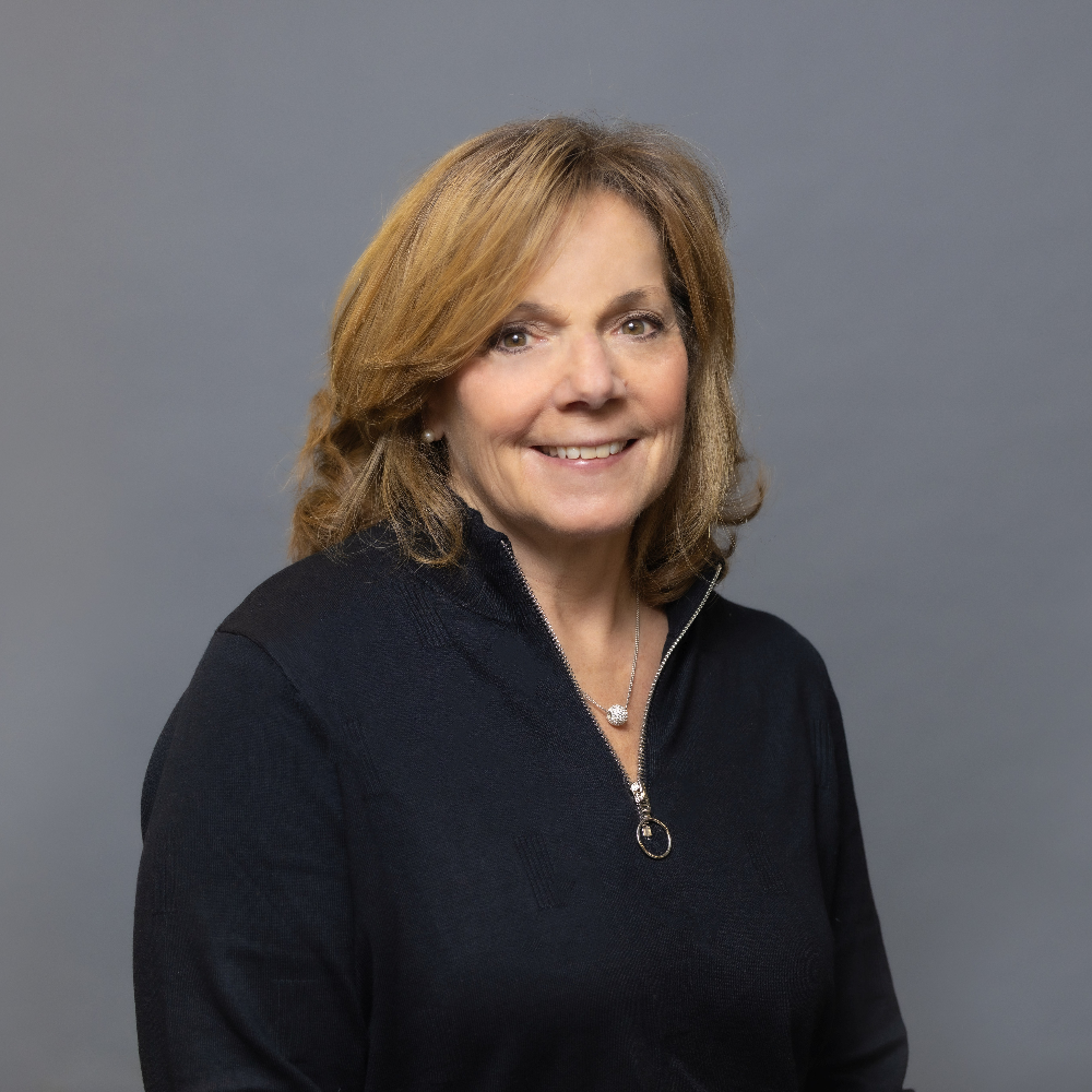 872A0507_Nancy_copy 2-square-1000x1000